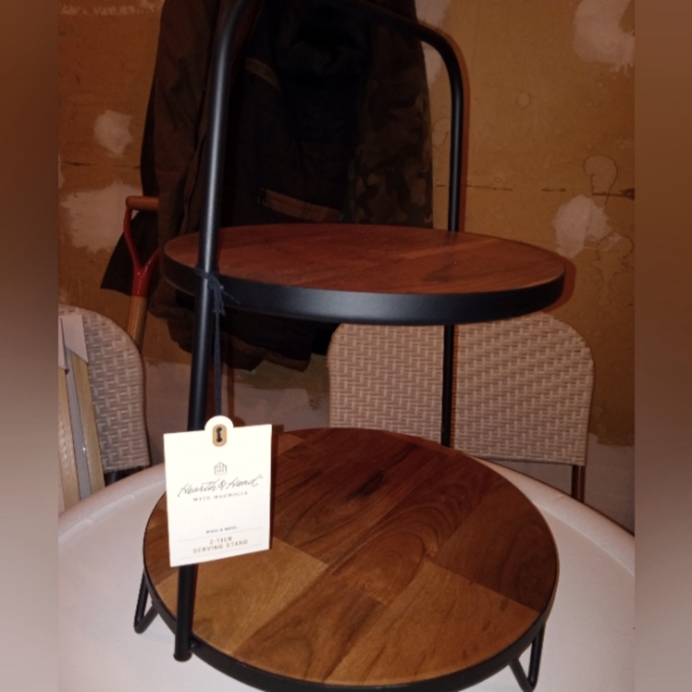 Hearth and hand 2-tier serving stand